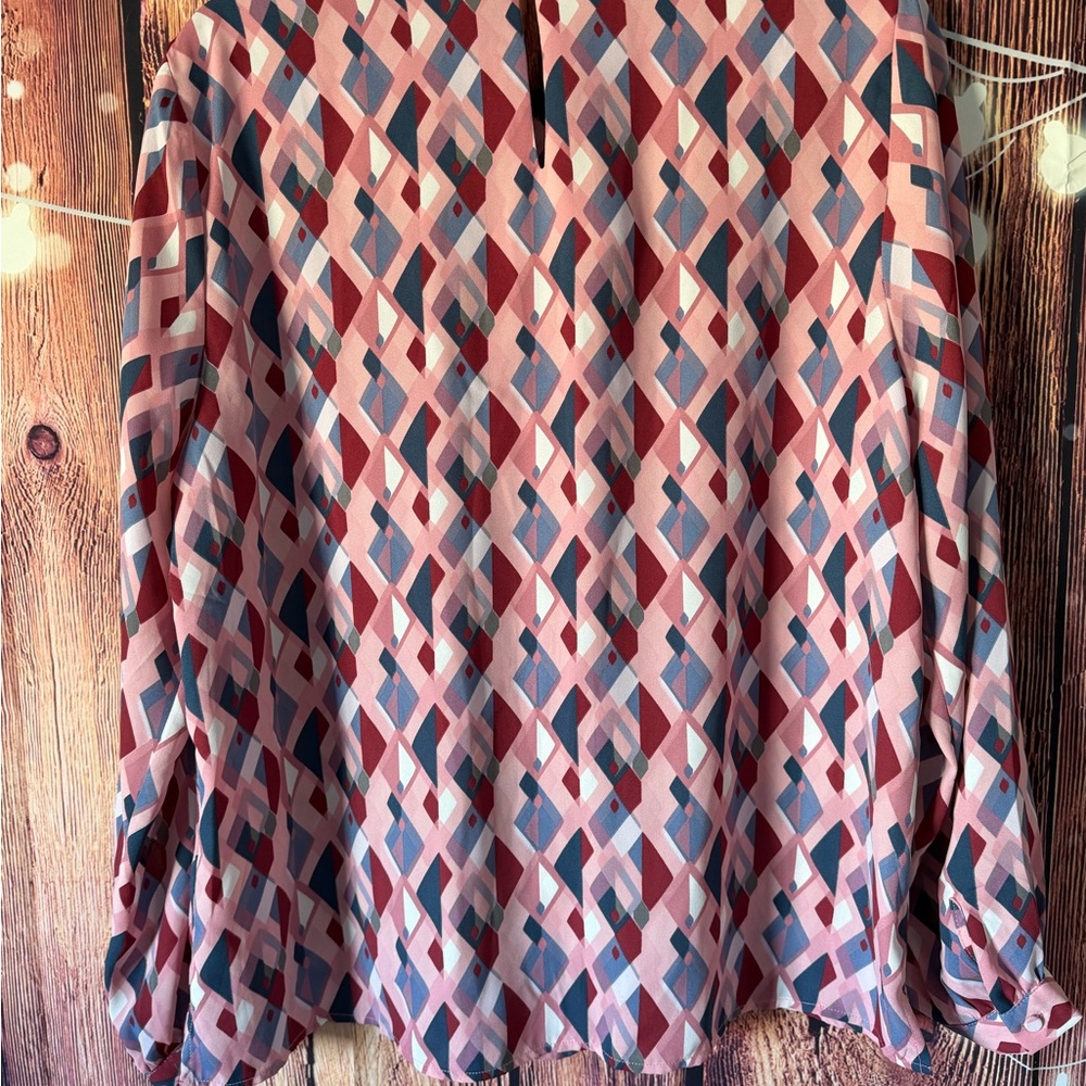 Elaine Rose Stylish Geometric Blouse - Pink and Blue - Picture 5 of 5